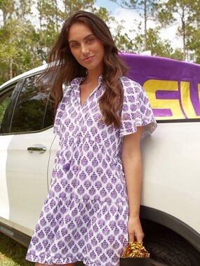 NWT Purple Printed Short Sleeve Tiered game day Dress. Size medium.  SPF 50
